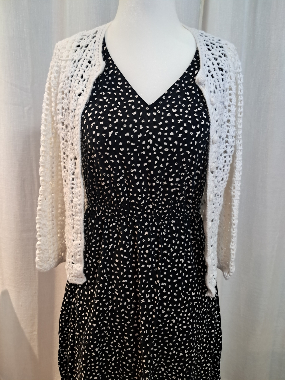 Casual Corner Petite White Crochet Cardigan In Size PP